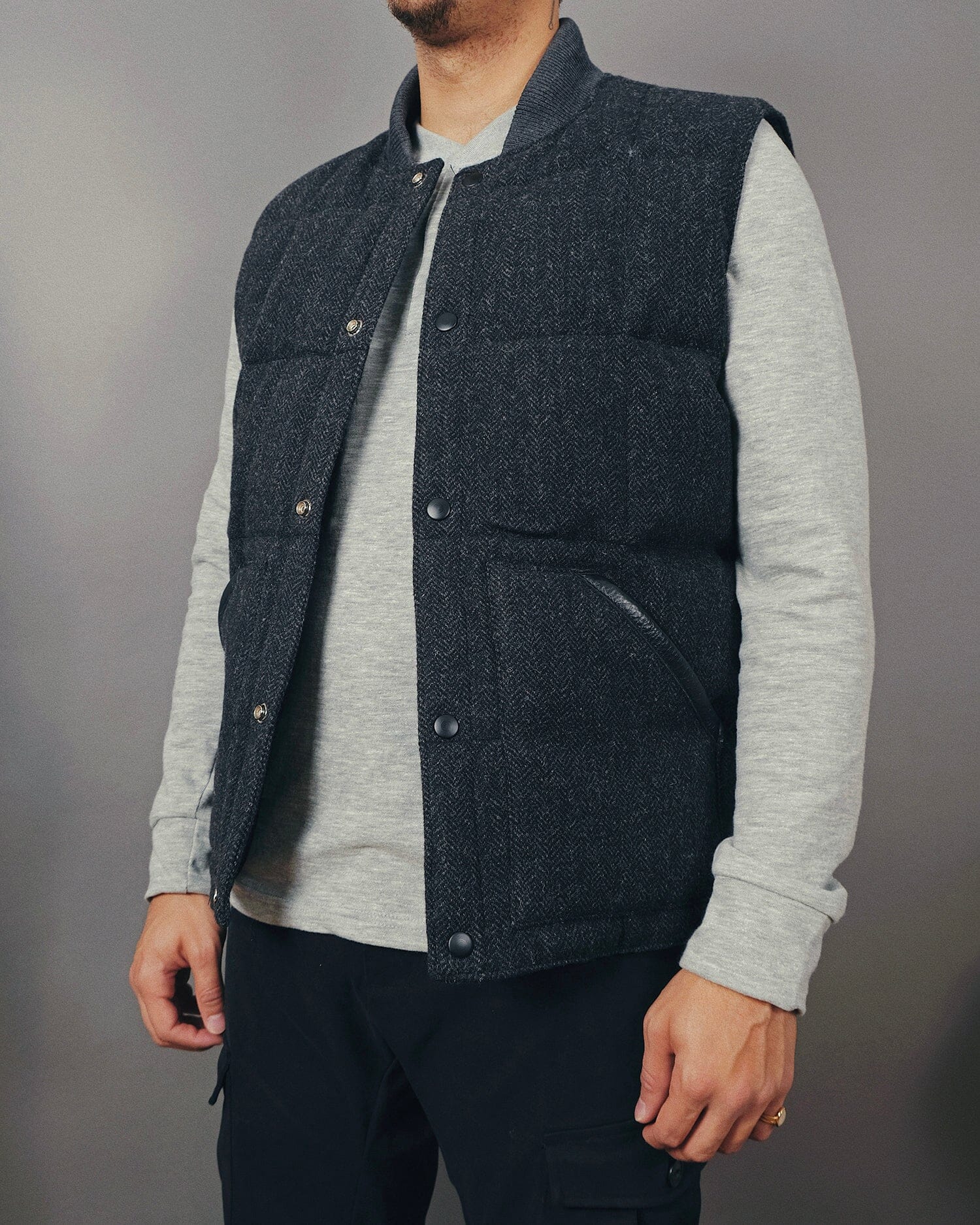 ジャケット・アウター IUNLEASH DESIGN REVERSIBLE DOWN VEST 2023.07.