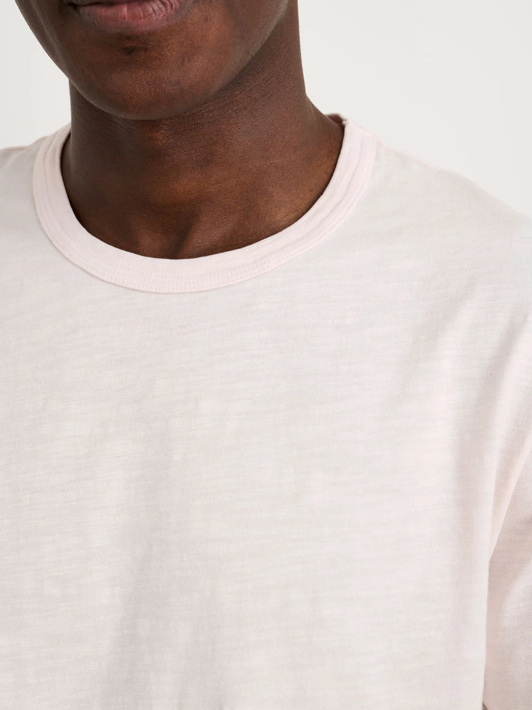 Alex Mill - Standard T Shirt in Slub Cotton in Rose Water