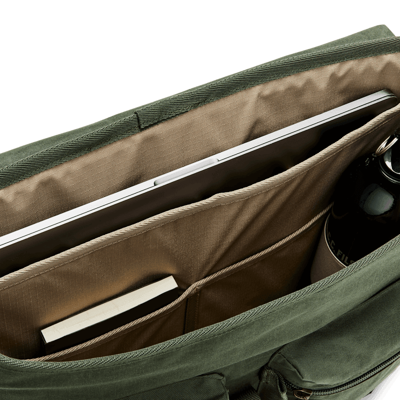 Filson Surveyor Messenger Bag Service Green